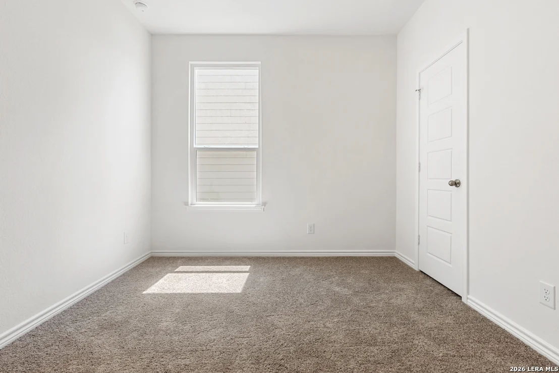 Photo of 13010 JEOPARDY AVENUE