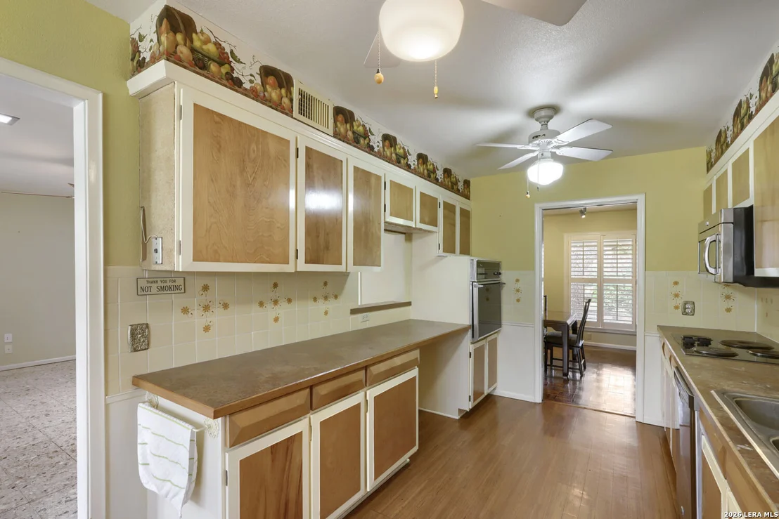 Photo of 105 HARRIETT DR