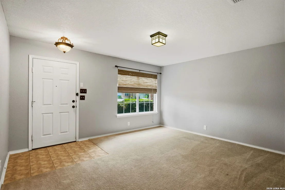 Photo of 1318 LAUREL LK