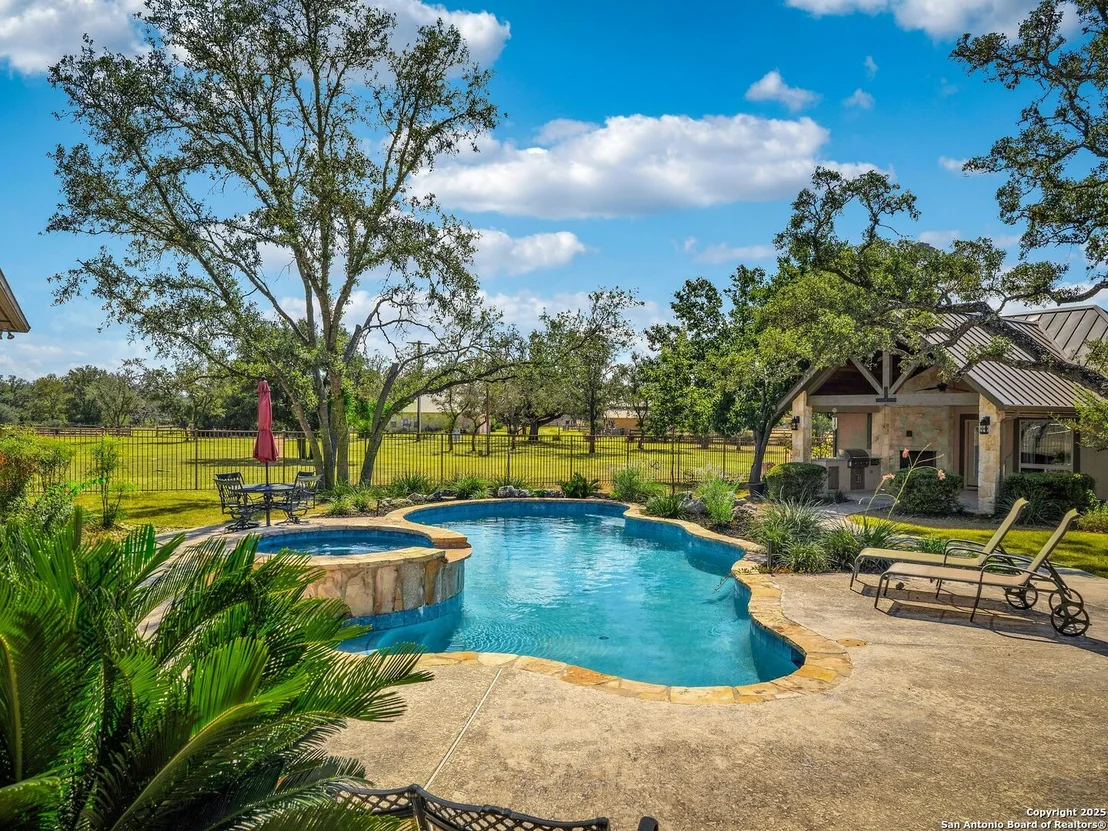 Photo of 31025 Post Oak Trail