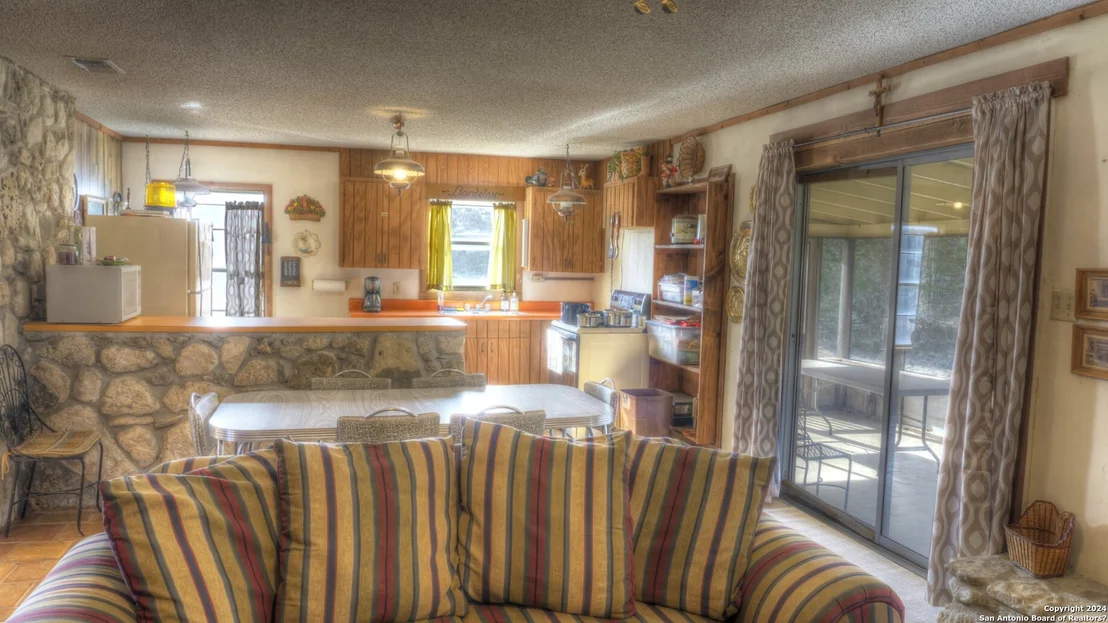 Photo of 22 SQUIRREL BEND