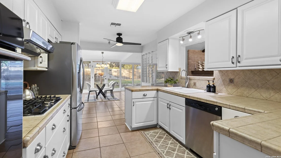 Photo of 425 Crestwind