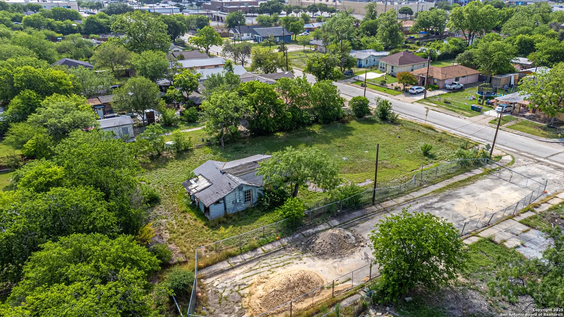 Photo of 239 McCauley Blvd