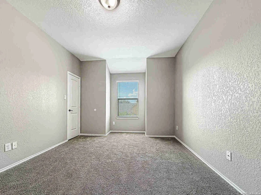 Photo of 584 SADDLEHORN WAY