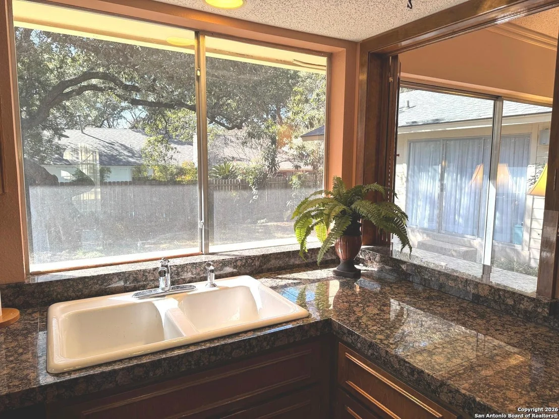 Photo of 13542 Hollow View