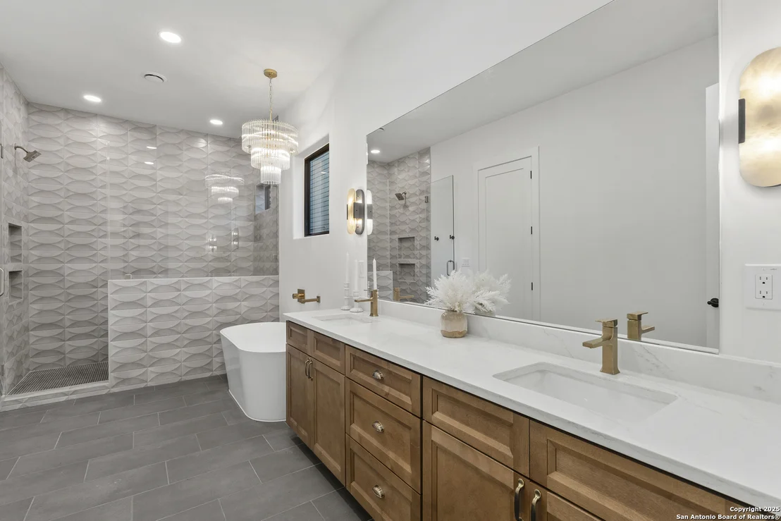 Photo of 434 College Blvd