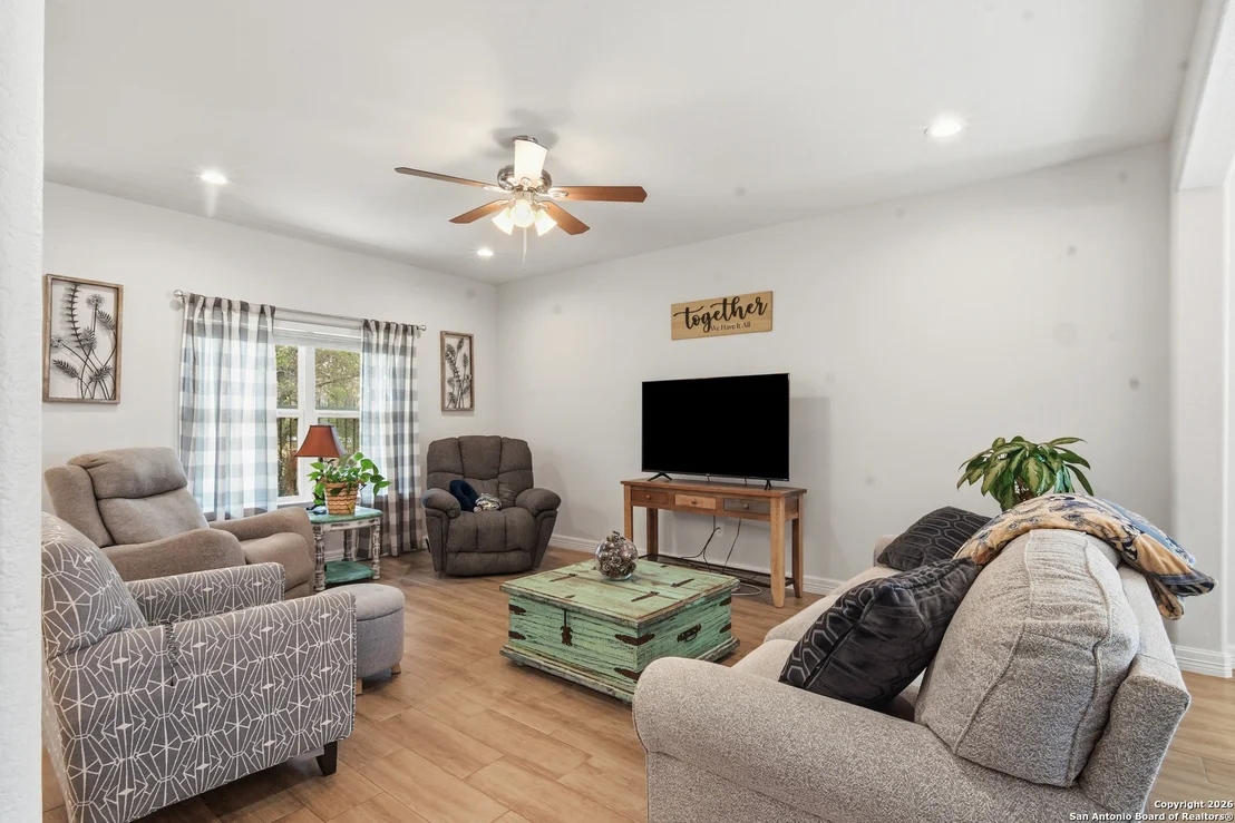 Photo of 101 N Sutton
