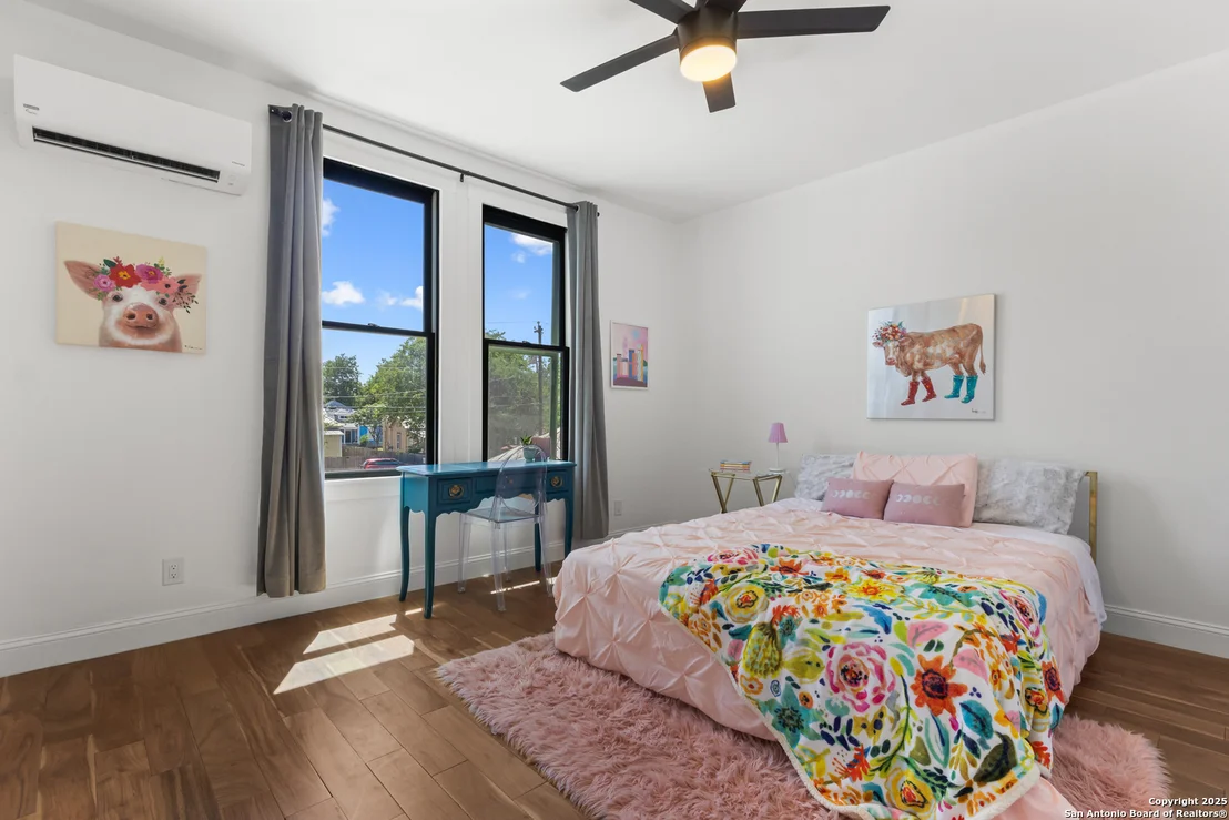 Photo of 232 Lavaca