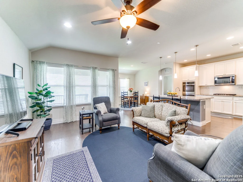 Photo of 110 Braeburn