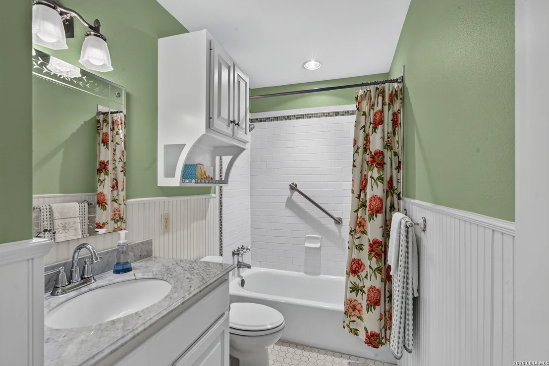 Photo of 8020 Orchard Bend
