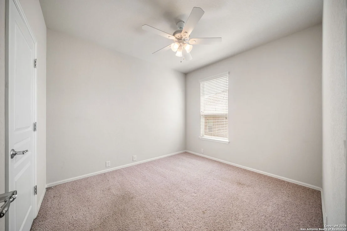 Photo of 1014 Windy Pond