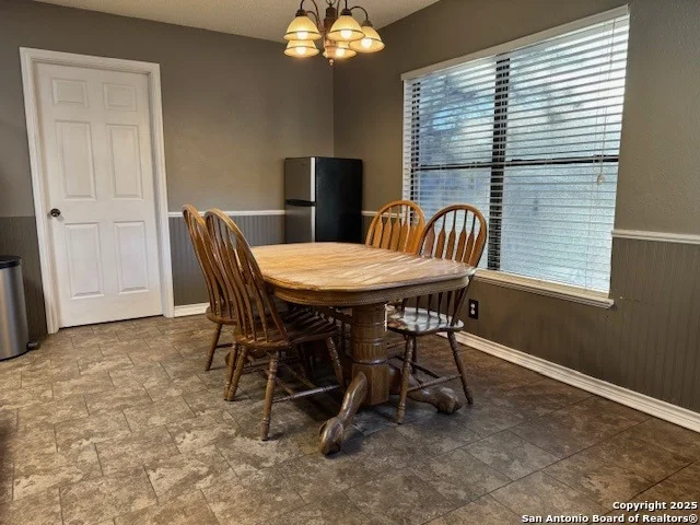 Photo of 9835 diamond cliff