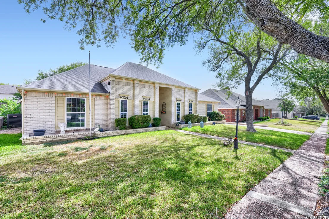 Photo of 3438 FOXBRIAR LN