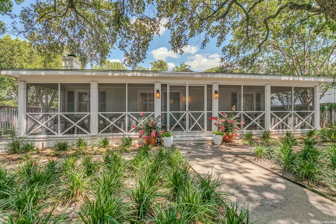 Photo of 317 ARCADIA PL