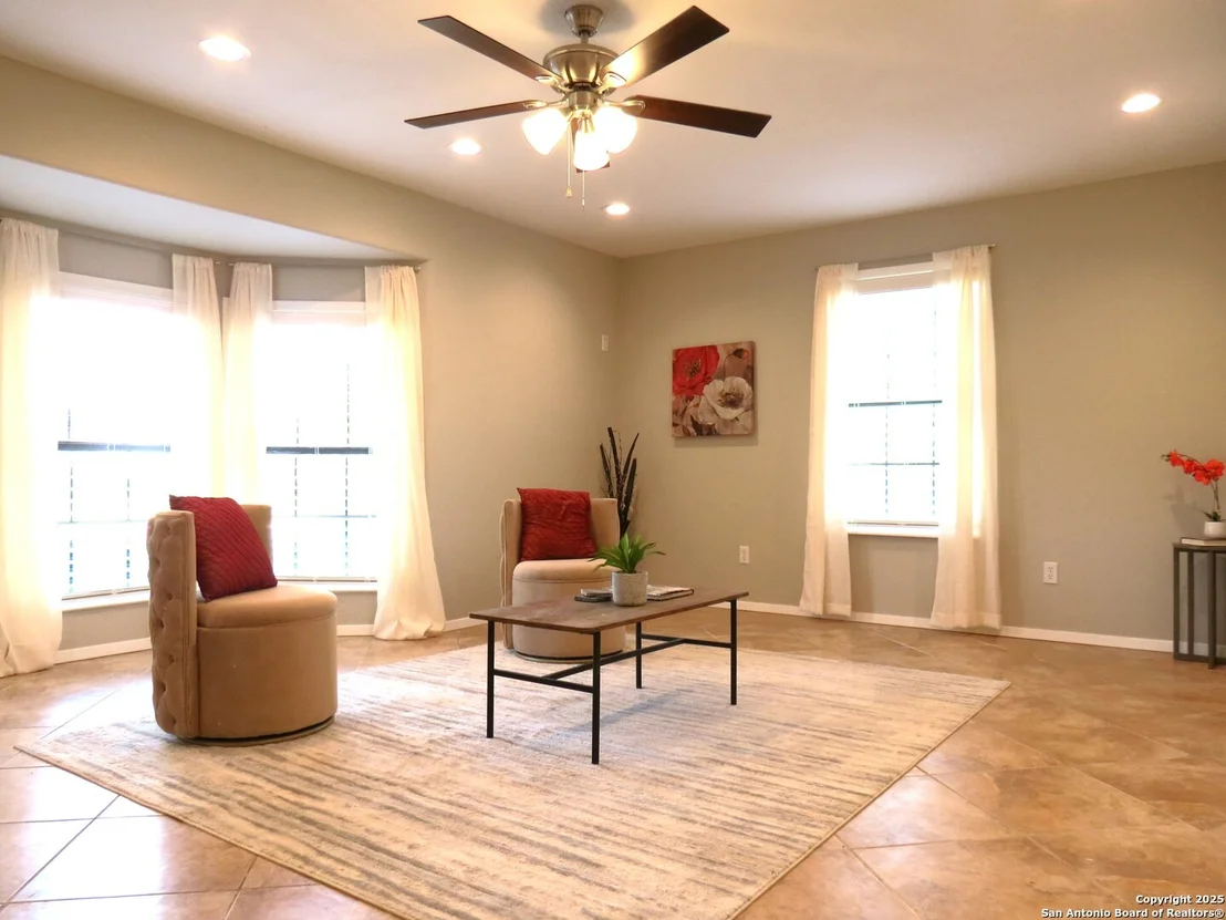 Photo of 226 River Bluff