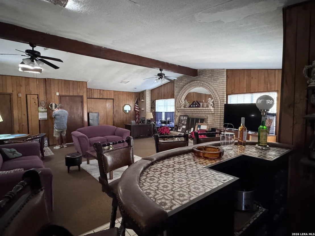 Photo of 205 W Mayfield