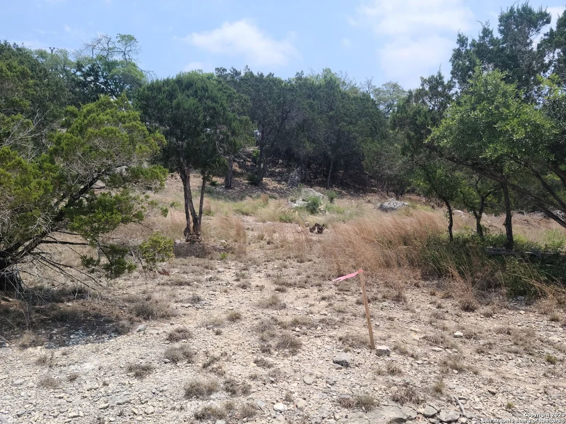 Photo of 3332 CONTOUR DR