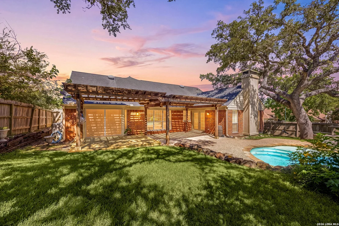 Photo of 25003 SUMMIT HOLW