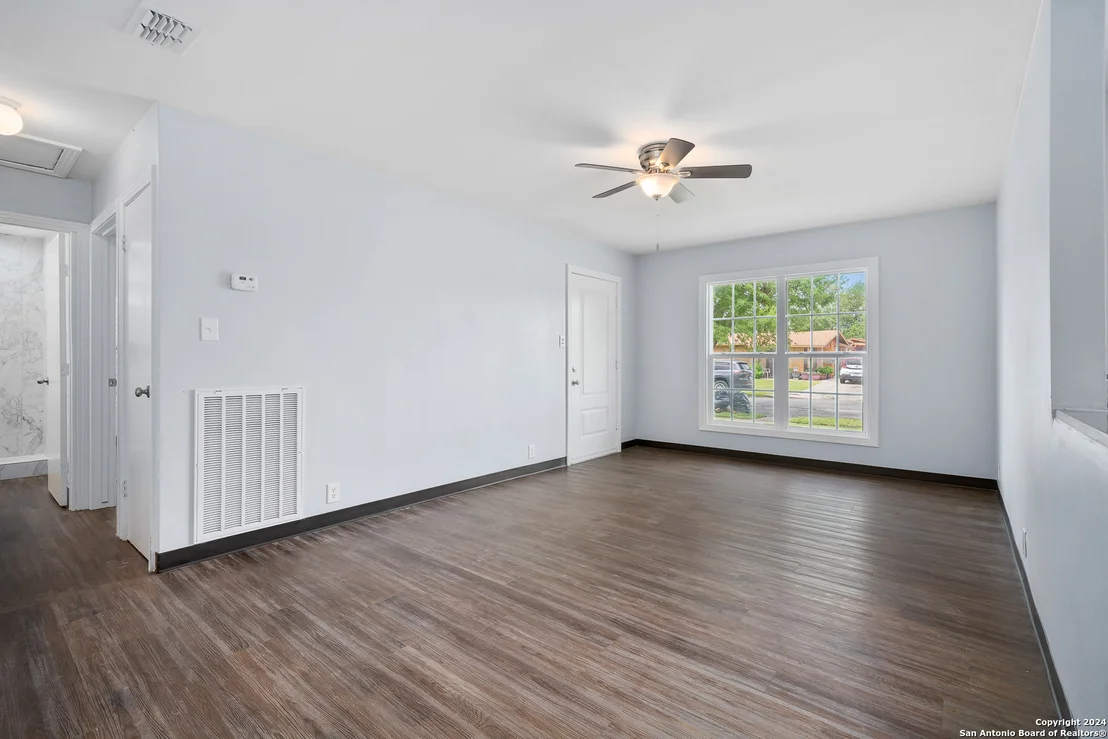 Photo of 1110 Stratton