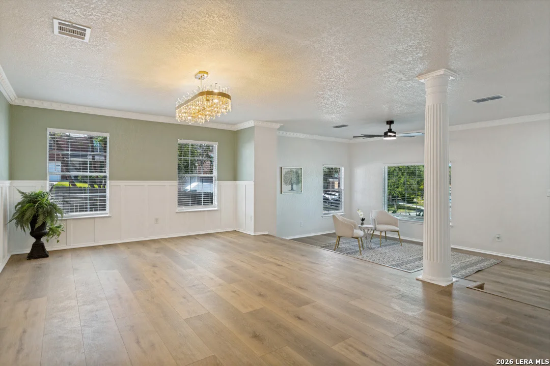 Photo of 8602 Ledgeside