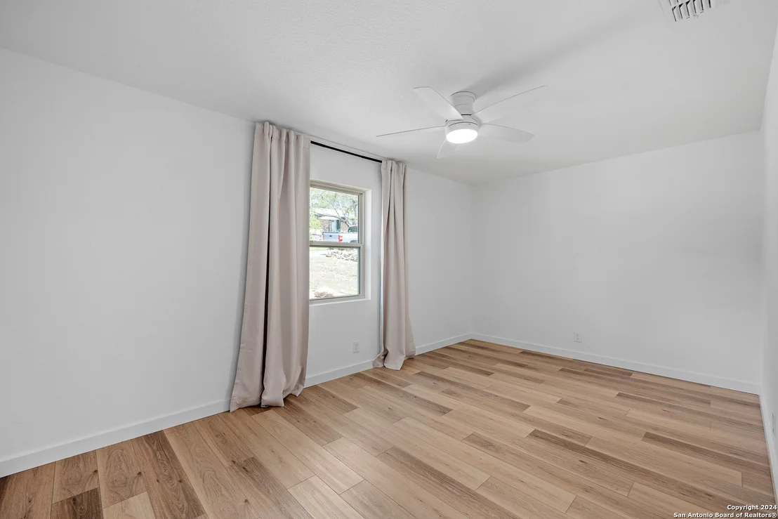 Photo of 1903 Danielle Dr
