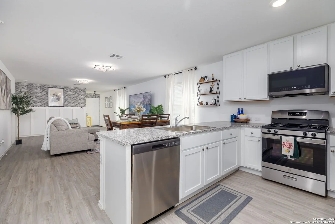 Photo of 4117 CATARACT CIR