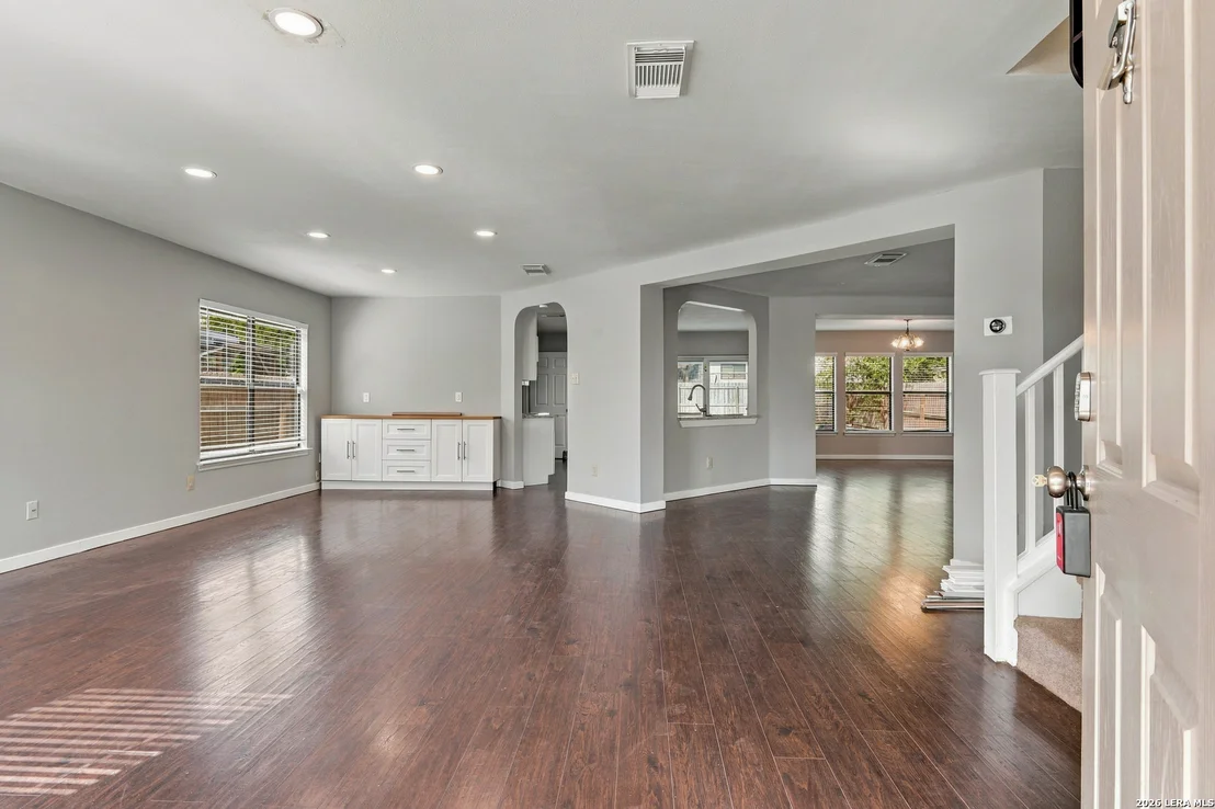 Photo of 311 Territory Oak