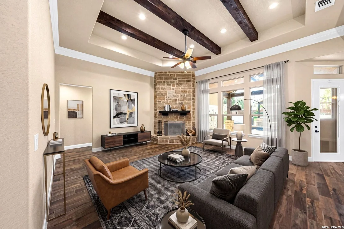 Photo of 1009 Bluebonnet Ln