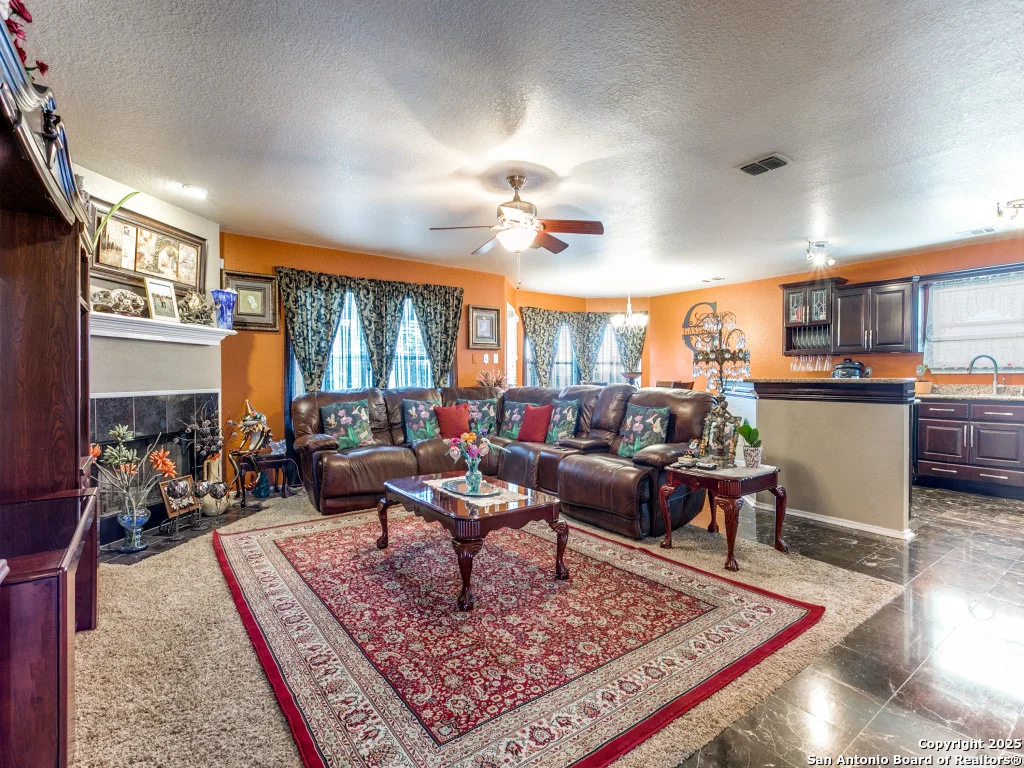 Photo of 10702 Diamond Rock