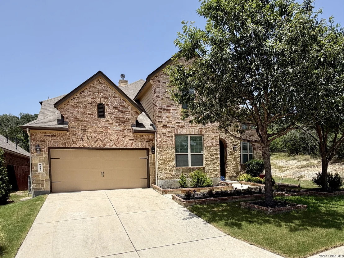 Photo of 923 Dulce Vista