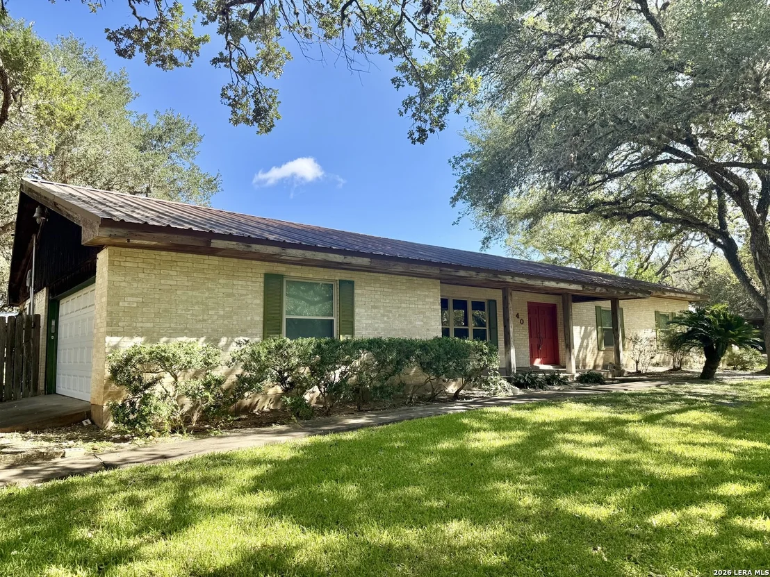 Photo of 40 Encino Loma