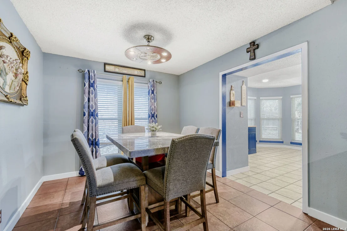 Photo of 2518 Ridge Leaf