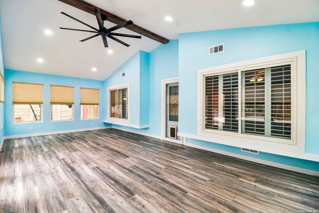 Photo of 102 Meadowland