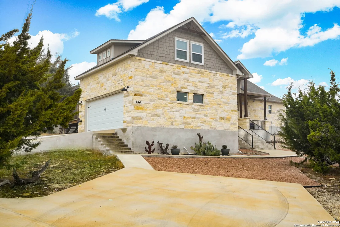 Photo of 134 Arabian Way