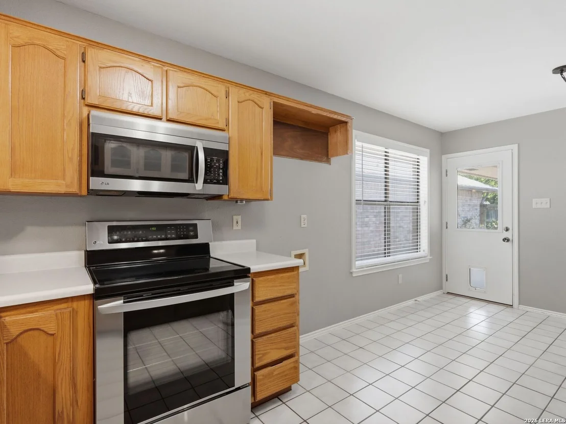 Photo of 526 Riverside Dr