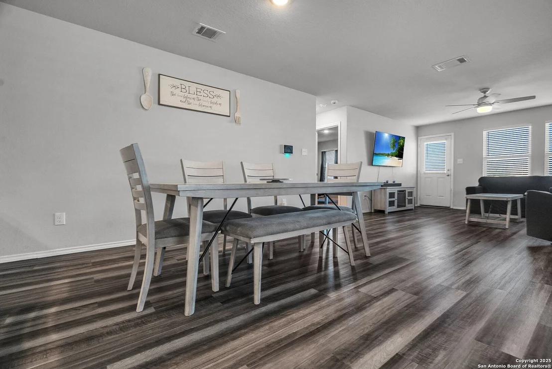 Photo of 4211 VOLCANO WAY