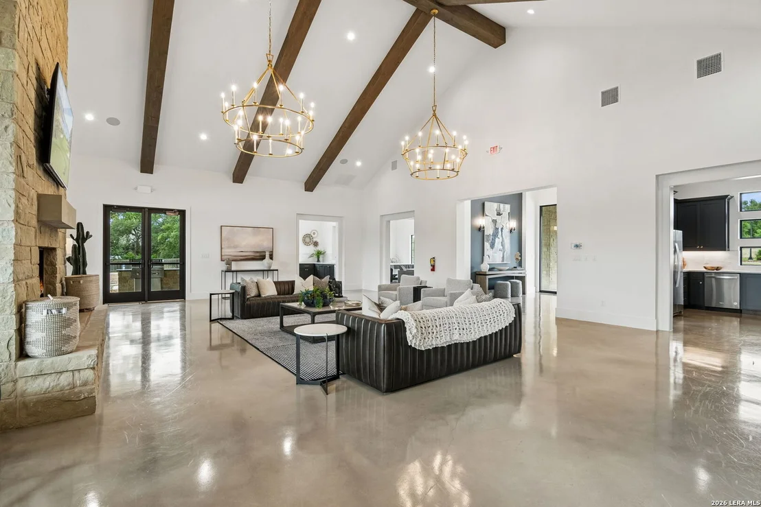 Photo of 121 Cimarron Crk