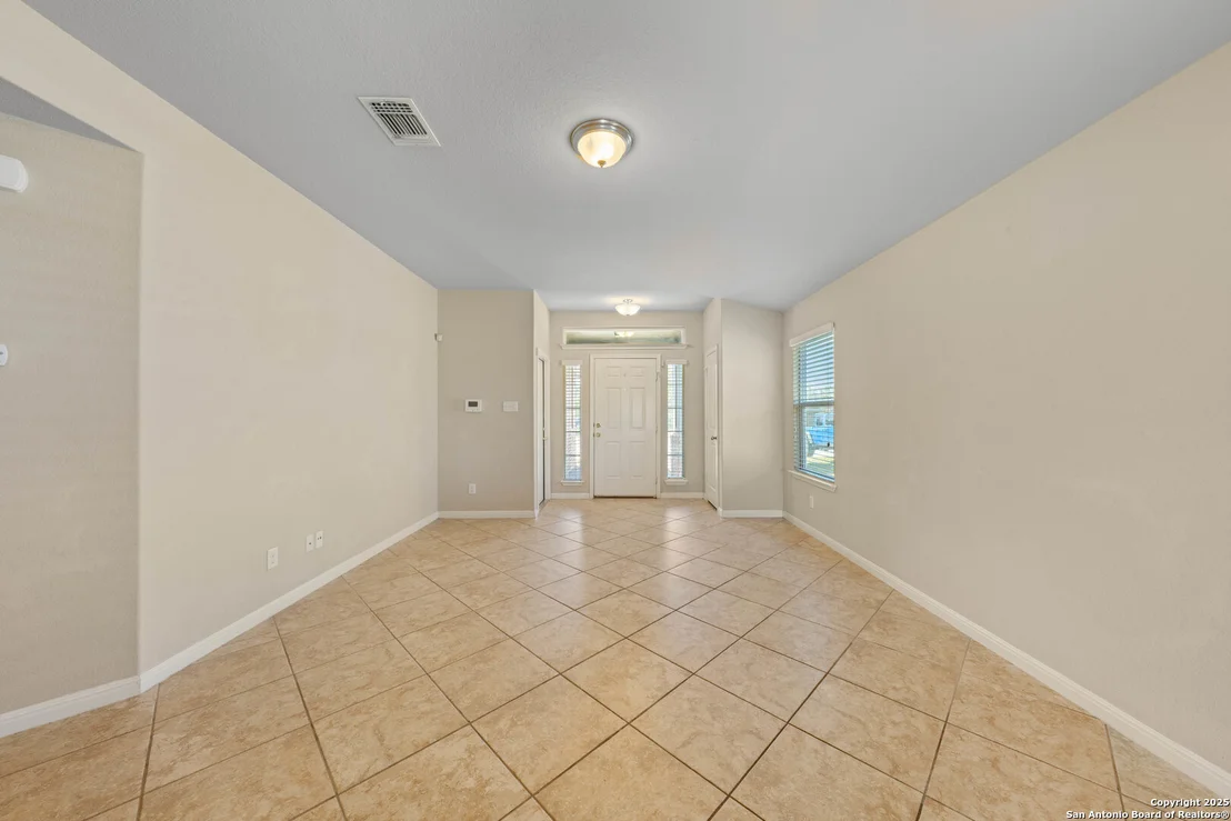 Photo of 2325 Lighthouse