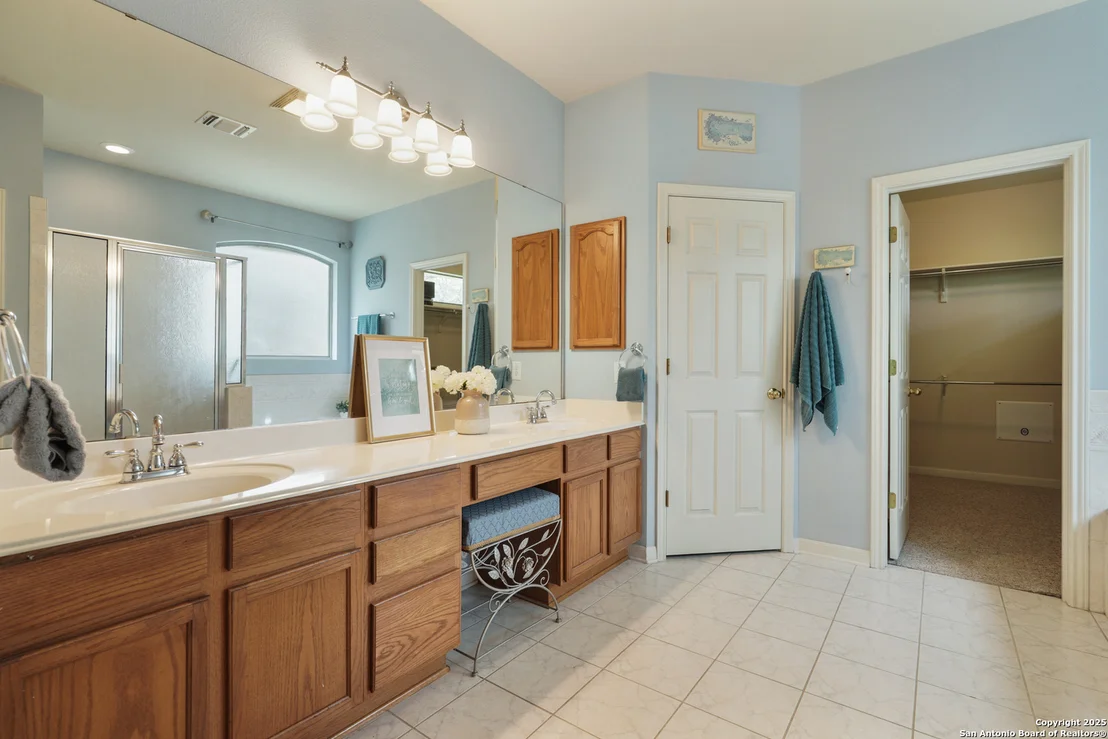 Photo of 9014 Shade Tree