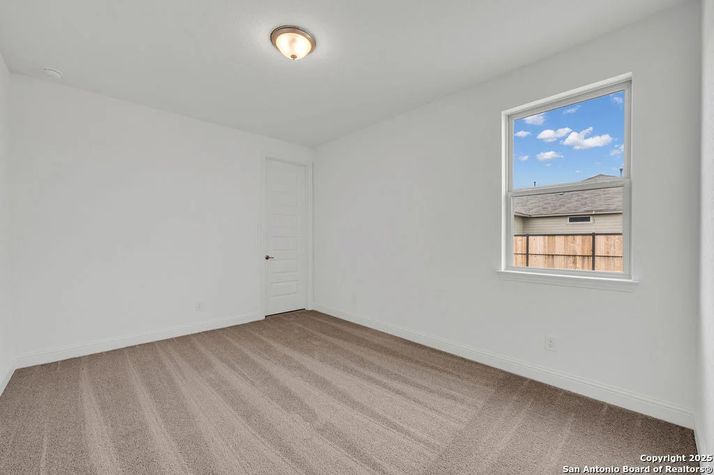 Photo of 5306 Guston Hall