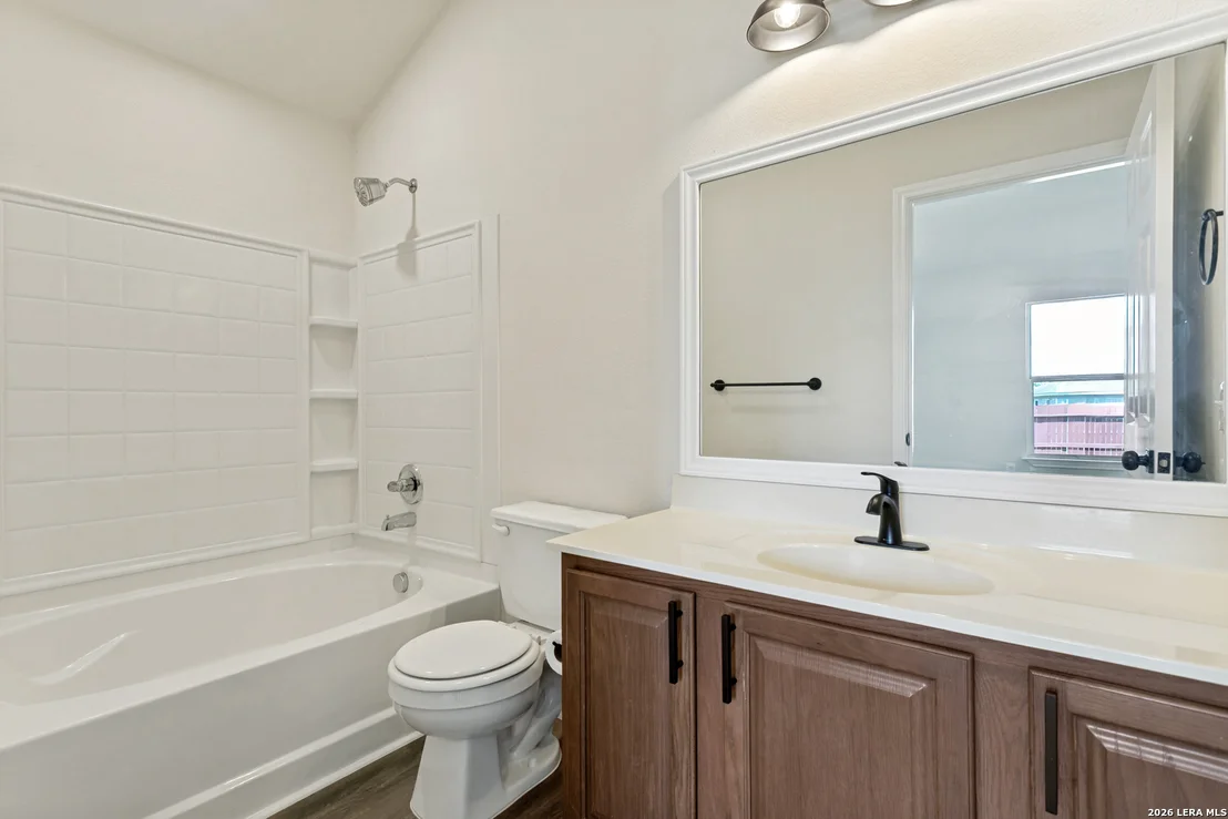 Photo of 8819 MISSION BRK