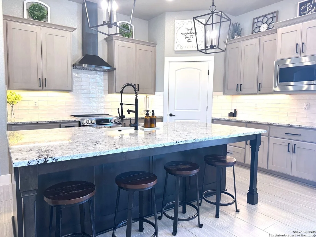 Photo of 129 SETTLEMENT DR