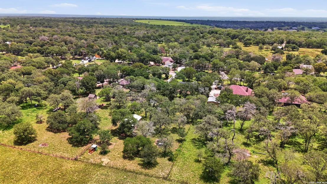 Photo of 521 JACOBS LN
