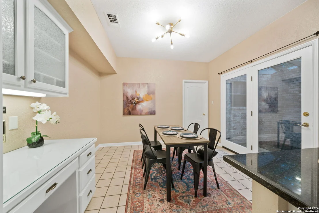 Photo of 15731 DEER CREST