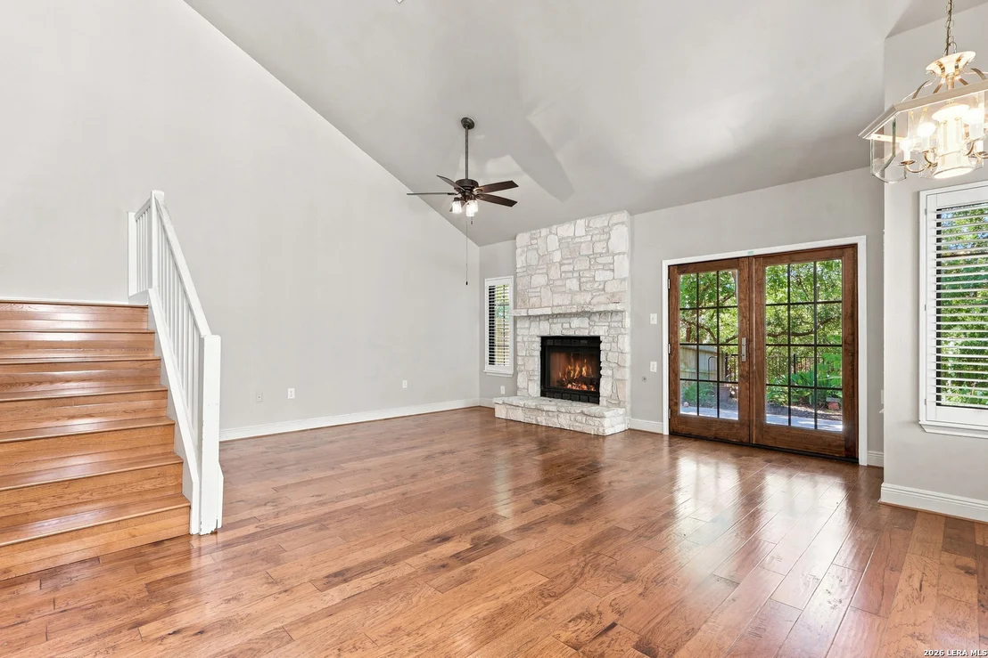 Photo of 28 COURTSIDE CIR