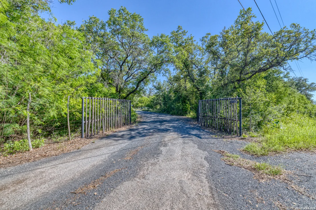 Photo of 335 Sunset Ridge