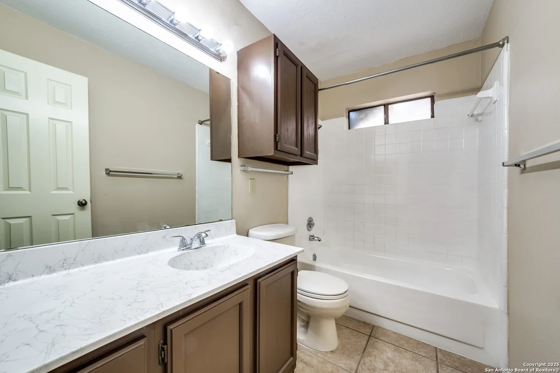Photo of Unit 31 at 8611 Datapoint Dr