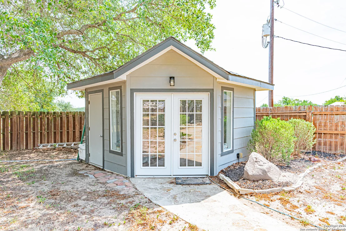 Photo of 433 Bear Gardens