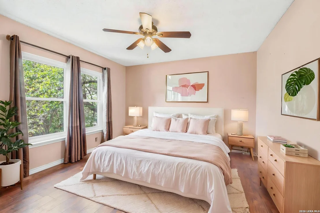 Photo of 9406 Silverfeather