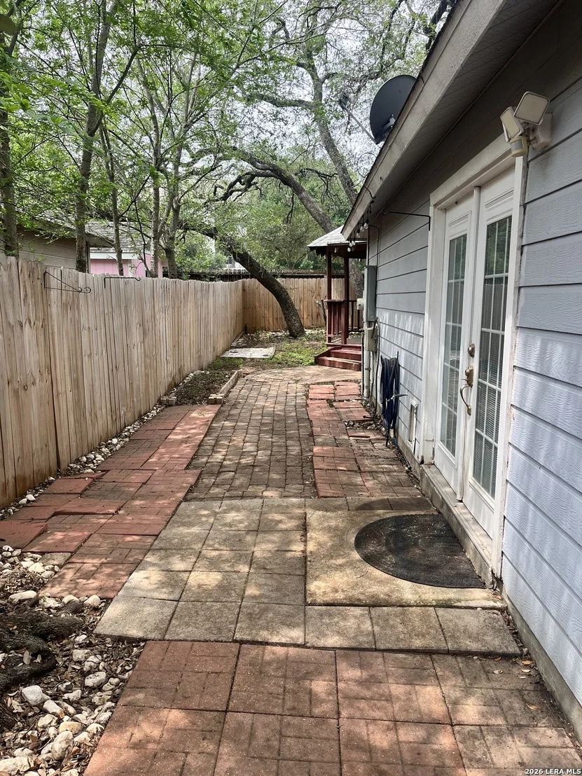 Photo of 16131 IKE LN